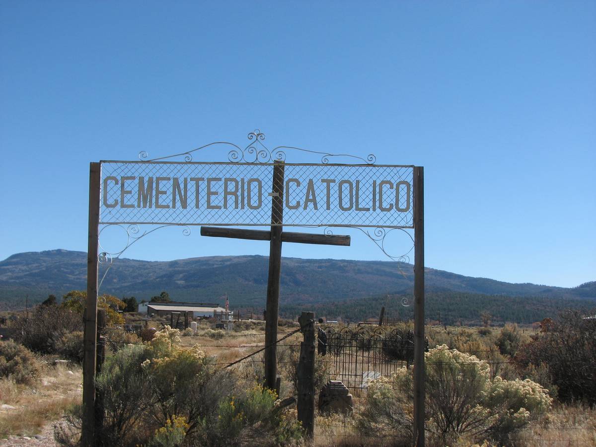 Cemeterio Catolico, Los Ojos, Rio Arriba County, New Mexico
